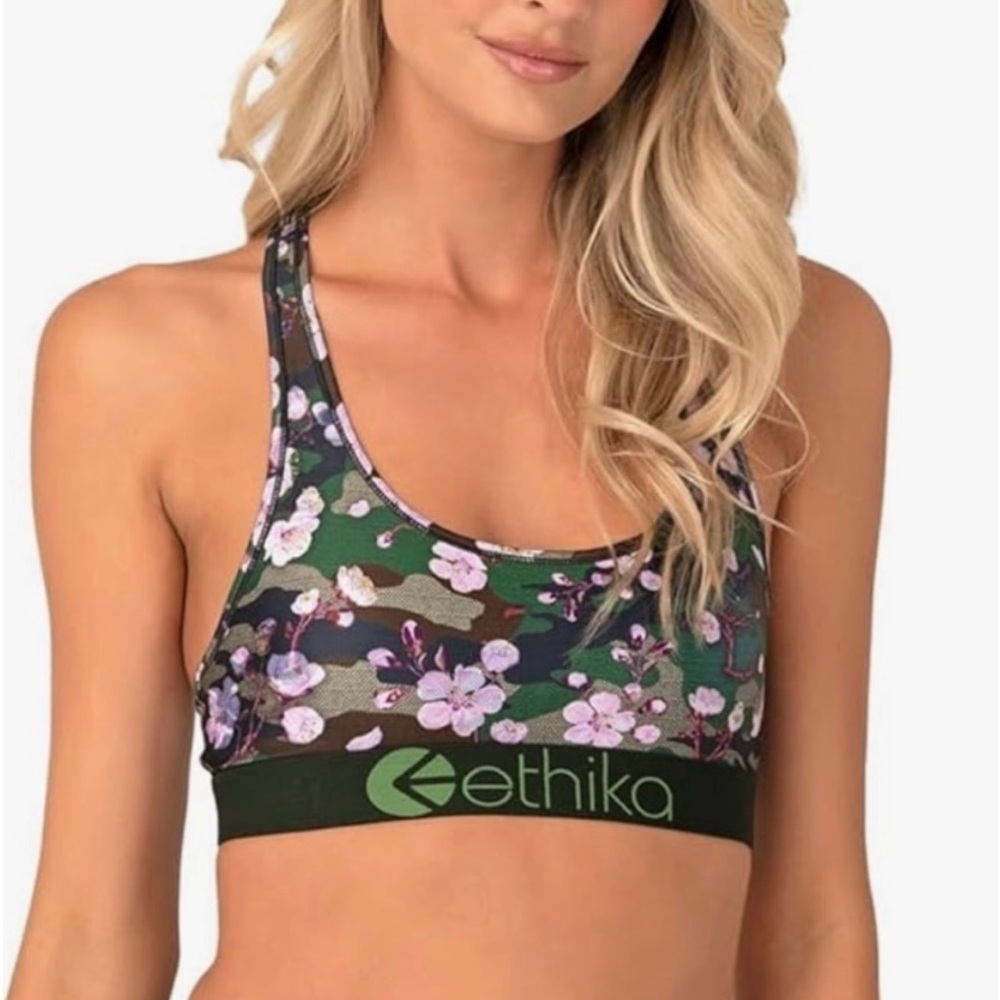 Ethika Women's Sport Bra‎ Size Medium
Print- Peach Blossom NWT